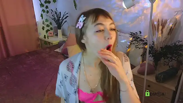 Hello Vivienne online show from 17, 9, 2025