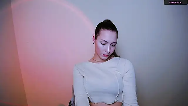 Snapshot of VanessaMay_ chatting on 12, 12, 2024 VanessaMay online show from 12, 12, 2024