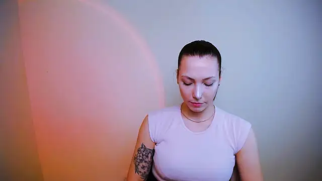 Snapshot of VanessaMay_ chatting on 7, 1, 2025 VanessaMay online show from 7, 1, 2025