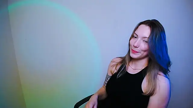 Snapshot of VanessaMay_ chatting on 22, 1, 2025 VanessaMay online show from 22, 1, 2025