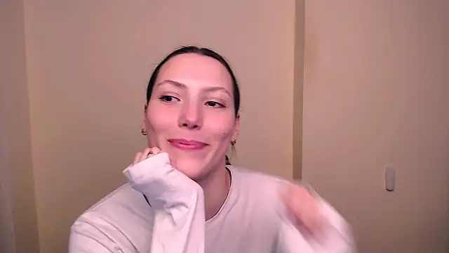 Snapshot of VanessaMay_ chatting on 9, 3, 2025 VanessaMay online show from 9, 3, 2025