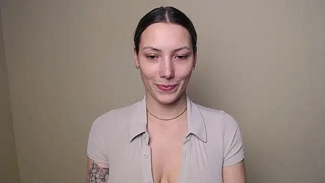 Snapshot of VanessaMay_ chatting on 14, 1, 2026 VanessaMay online show from 14, 1, 2026