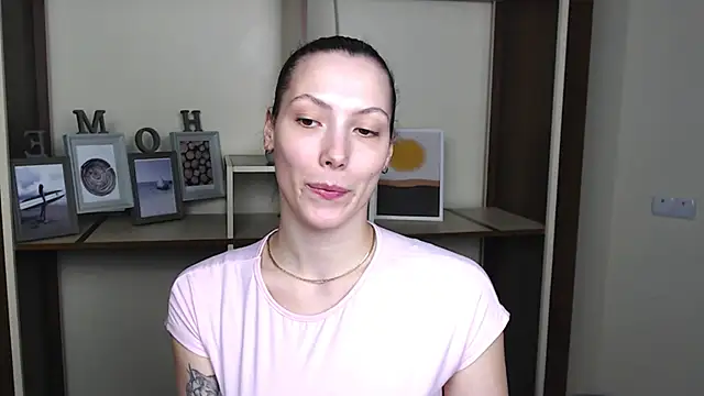 Snapshot of VanessaMay_ chatting on 21, 3, 2026 VanessaMay online show from 21, 3, 2026