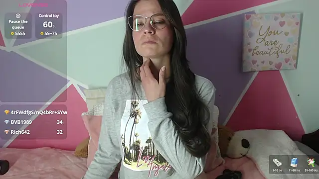 Mily Miley online show from 3, 3, 2025