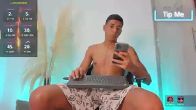 kieran derek online show from 30, 4, 2026