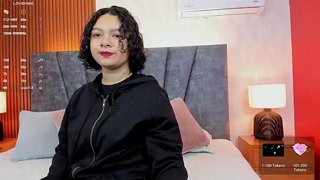 pretty sunlight  online show from 15, 1, 2025