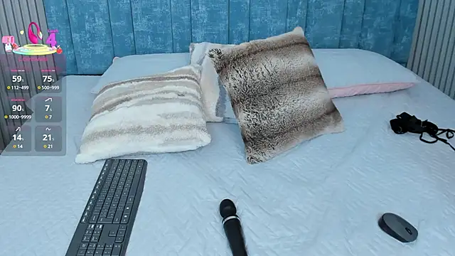 pretty sunlight  online show from 12, 3, 2025