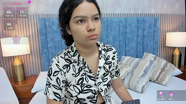 pretty sunlight  online show from 3, 10, 2025