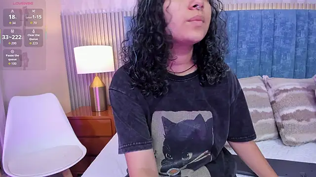 pretty sunlight  online show from 2, 4, 2026