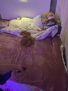 m0ondolly online show from 15, 4, 2026