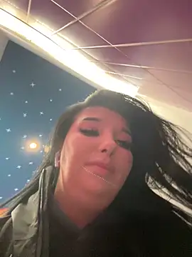 Tisha Busty online show from 23, 11, 2025