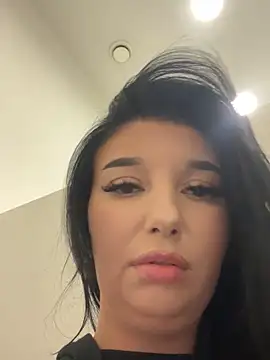 Tisha Busty online show from 22, 12, 2025