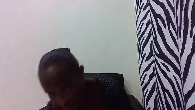 Snapshot of sweets_80 chatting on 1, 6, 2026 sweets 80 online show from 1, 6, 2026
