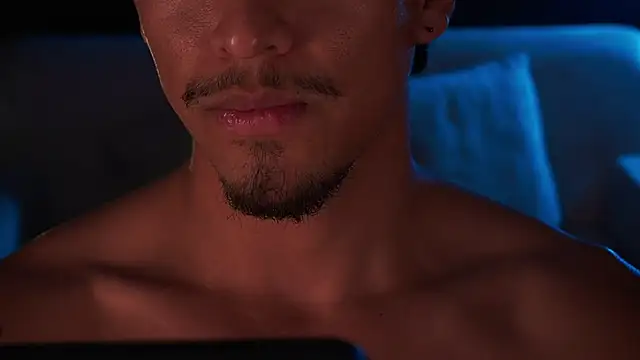 Snapshot of Aaronfox_x chatting on 4, 11, 2025 Aaronfox x online show from 4, 11, 2025