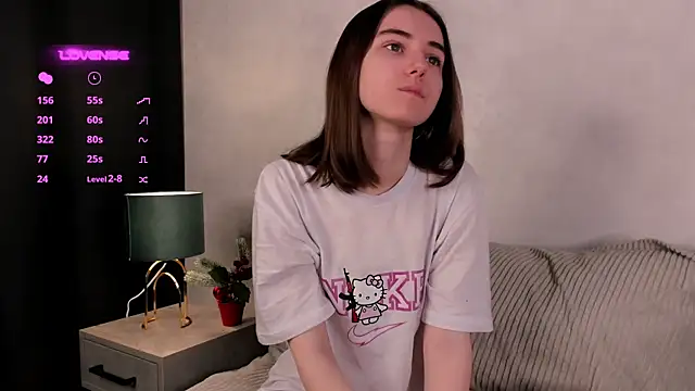 MeghanElson online show from 7, 1, 2025