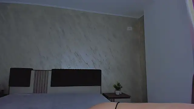 AliyaWade  online show from 17, 12, 2025