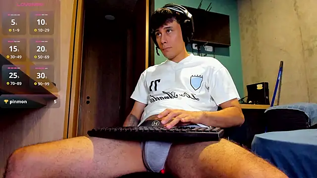 Snapshot of Huge_latin_cock chatting on 26, 6, 2026 Huge latin cock online show from 26, 6, 2026