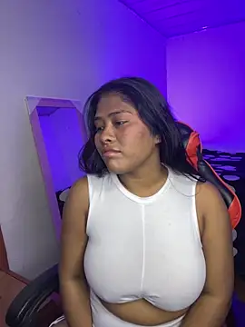 Snapshot of hurren_pasha chatting on 16, 3, 2026 hurren pasha online show from 16, 3, 2026