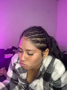 Snapshot of hurren_pasha chatting on 27, 3, 2026 hurren pasha online show from 27, 3, 2026