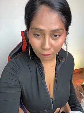 Snapshot of hurren_pasha chatting on 25, 5, 2026 hurren pasha online show from 25, 5, 2026