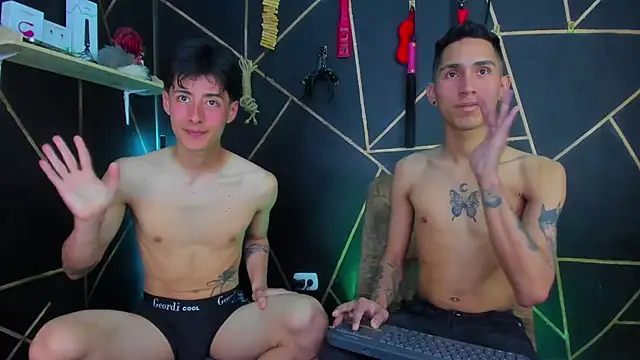 Snapshot of MillersKink chatting on 18, 2, 2025 MillersKink online show from 18, 2, 2025