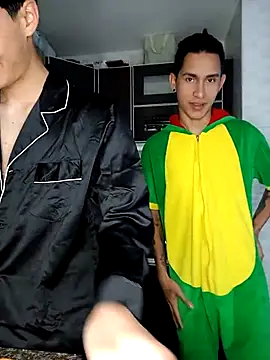 Snapshot of MillersKink chatting on 9, 3, 2025 MillersKink online show from 9, 3, 2025