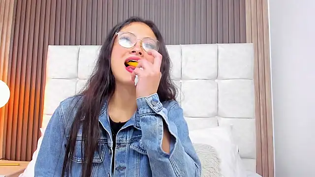 Snapshot of Jaslyn__Smith chatting on 20, 7, 2026 Jaslyn Smith online show from 20, 7, 2026