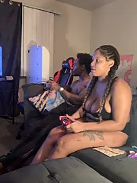 Snapshot of exotic__couple chatting on 10, 1, 2026 exotic couple online show from 10, 1, 2026