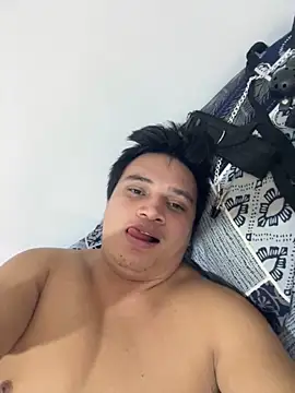 Snapshot of ahntony__69 chatting on 11, 2, 2026 ahntony 69 online show from 11, 2, 2026