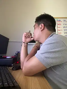 Snapshot of ahntony__69 chatting on 6, 4, 2026 ahntony 69 online show from 6, 4, 2026