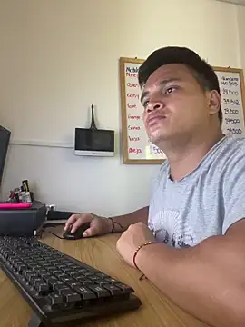 Snapshot of ahntony__69 chatting on 7, 4, 2026 ahntony 69 online show from 7, 4, 2026