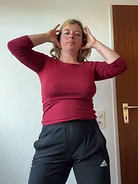 Lombada online show from 9, 4, 2026