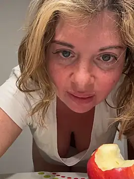 Snapshot of Lombada chatting on 24, 4, 2026 Lombada online show from 24, 4, 2026