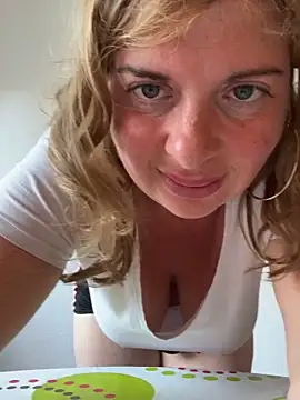 Snapshot of Lombada chatting on 25, 5, 2026 Lombada online show from 25, 5, 2026