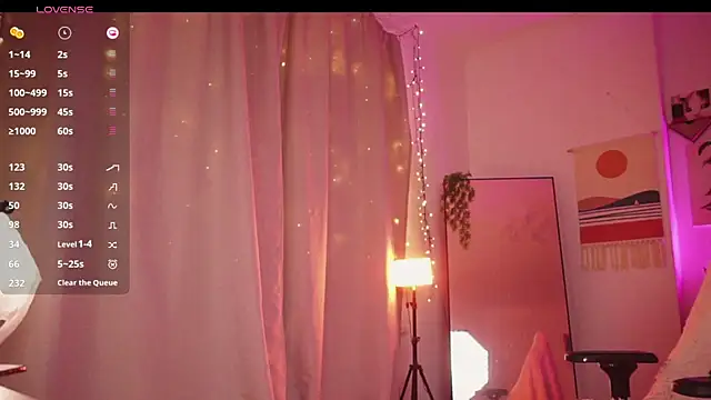 Elly Caramelly online show from 17, 12, 2025