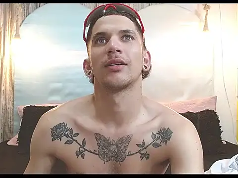 Snapshot of tylor_boy chatting on 6, 1, 2026 tylor boy online show from 6, 1, 2026