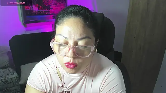 Snapshot of jessicarabbit_1 chatting on 15, 5, 2026 jessicarabbit 1 online show from 15, 5, 2026