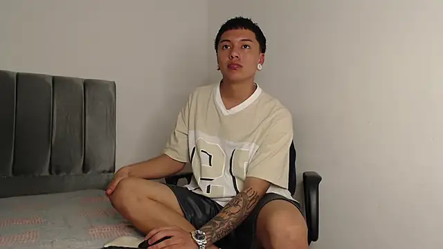 alex-lover online show from 28, 1, 2025