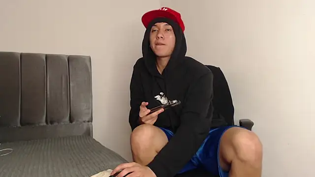 alex-lover online show from 20, 2, 2025