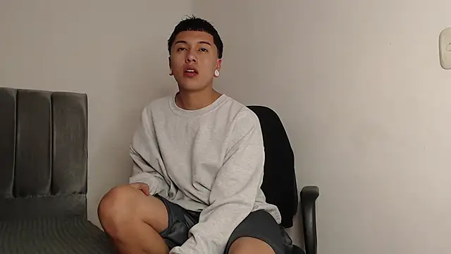 alex-lover online show from 18, 3, 2025