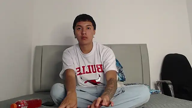 Snapshot of alex-lover chatting on 3, 3, 2026 alex-lover online show from 3, 3, 2026