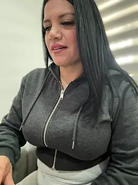 Snapshot of Milff_parkerrr chatting on 14, 1, 2025 Milff parkerrr online show from 14, 1, 2025