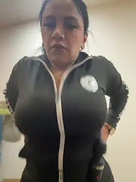 Snapshot of Milff_parkerrr chatting on 15, 1, 2025 Milff parkerrr online show from 15, 1, 2025