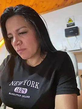 Snapshot of Milff_parkerrr chatting on 12, 2, 2025 Milff parkerrr online show from 12, 2, 2025