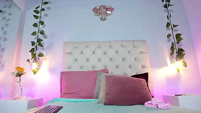 Isabella Flowers online show from 9, 1, 2026