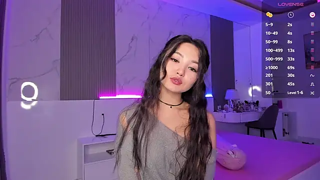 Snapshot of 1_love_8 chatting on 11, 3, 2025 1 love 8 online show from 11, 3, 2025