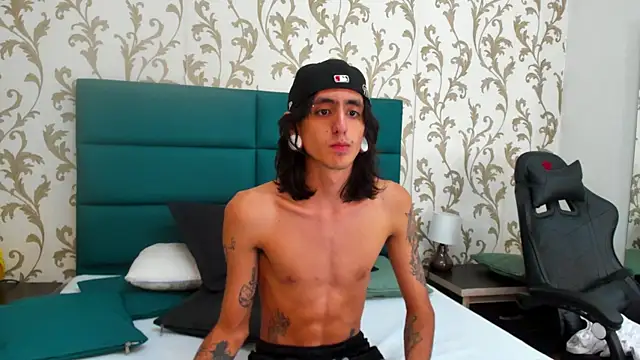 Matthew Dixonn online show from 30, 12, 2024