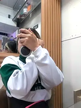 Sweel Leyva18 online show from 18, 3, 2026