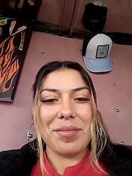 Snapshot of Sweel_Leyva18 chatting on 9, 7, 2026 Sweel Leyva18 online show from 9, 7, 2026