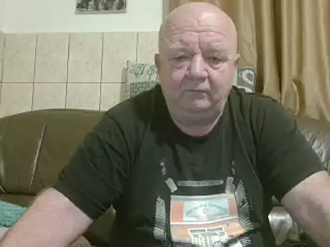 Snapshot of fullballs6 chatting on 20, 2, 2025 fullballs6 online show from 20, 2, 2025